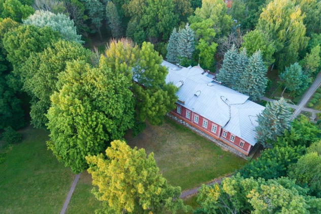 Музей-усадьба П.П.Семёнова-Тян-Шанского Музей-усадьба П.П.Семёнова-Тян-Шанского