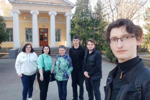 У музея истории медицины У музея истории медицины