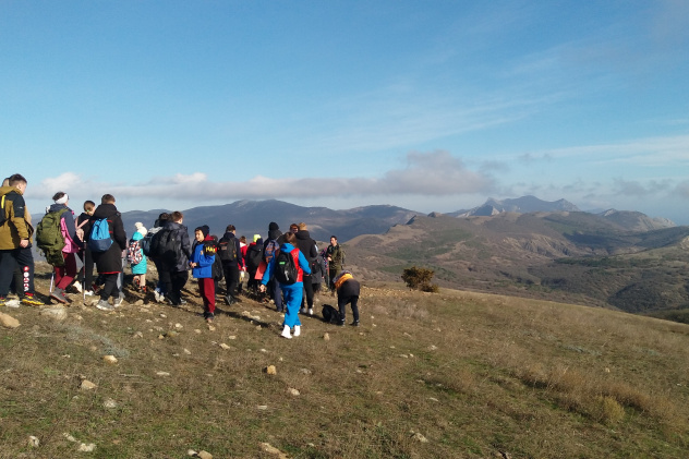 Молодежный клуб Крымского отделения РГО Молодежный клуб Крымского отделения РГО