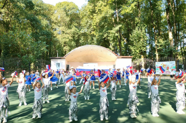 Участники флэшмоба