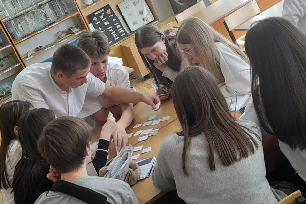 Молодежный клуб РГО "ОРТ Мишпахтейну" Молодежный клуб РГО "ОРТ Мишпахтейну"