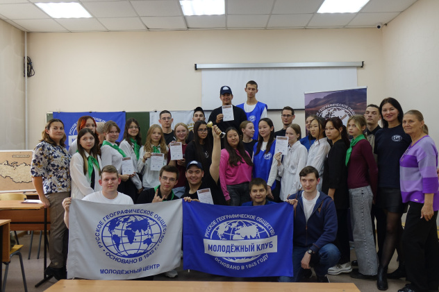 Чемпионат по скоростному сбору спилс-карт 