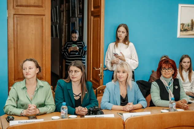 Ксения Гасица Ксения Гасица