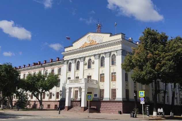 По улицам города