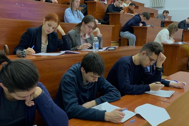 Участники диктанта