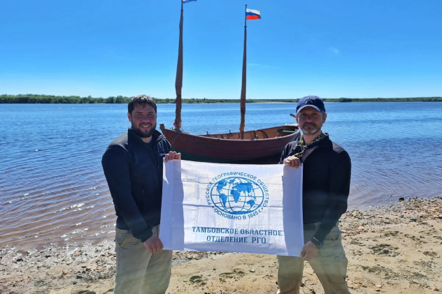 Валерий Иржанов и Александр Орионов в экспедиции за полярным кругом Валерий Иржанов и Александр Орионов в экспедиции за полярным кругом