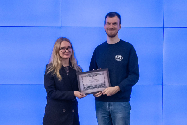 Я.Ю.Федосова и К.А.Макаров Я.Ю.Федосова и К.А.Макаров