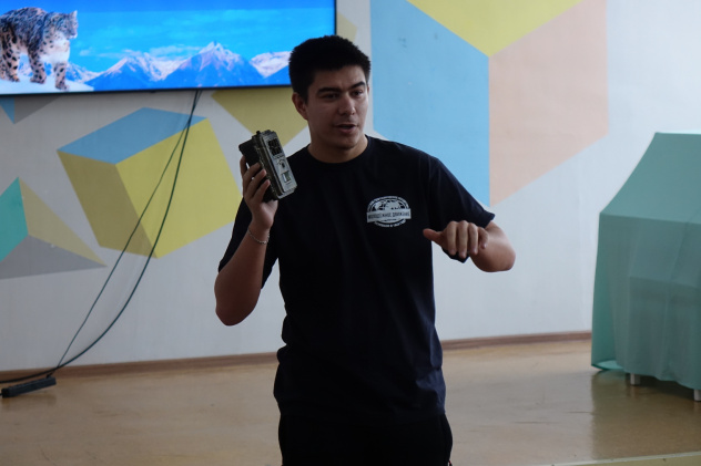 Школьники узнали о фотоловушке Школьники узнали о фотоловушке