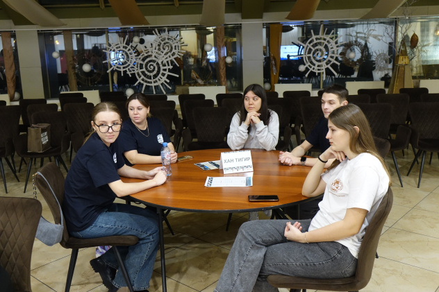 Команда "Хан Тигир" Команда "Хан Тигир"