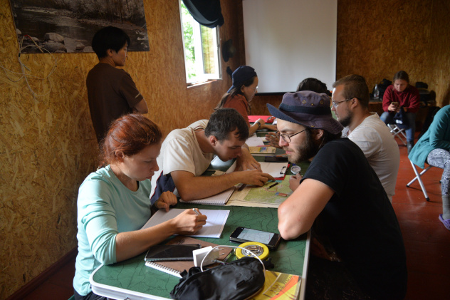 Молодежная археологическая школа на Телецком озере Молодежная археологическая школа на Телецком озере