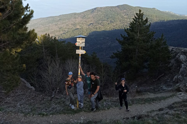 Предоставлено Молодежным клубом РГО в Крыму Предоставлено Молодежным клубом РГО в Крыму