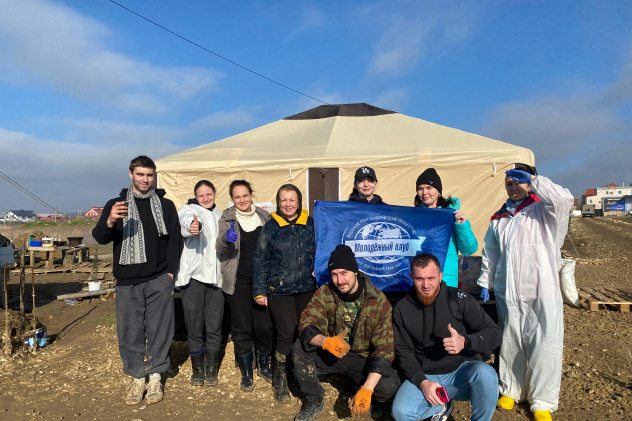 Руководители МК РГО "Импульс" и "Норд-Ост" в штабе "Дельфины" п.Волна Темрюкского района