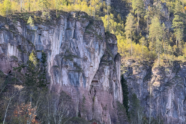 Живописные Розовые скалы Живописные Розовые скалы