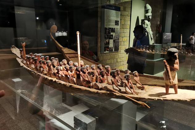 Луксор Луксор