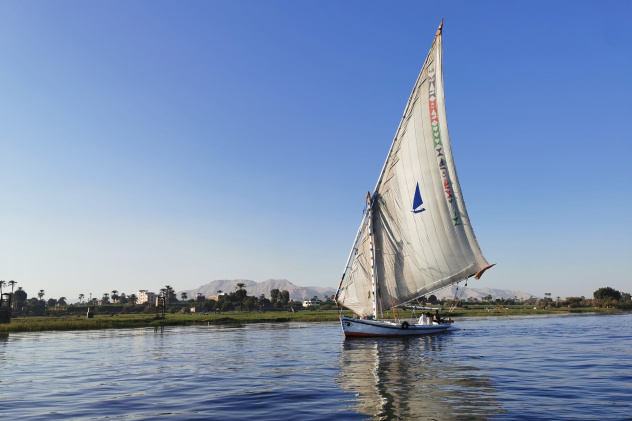 Луксор Луксор