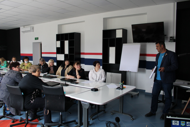 "Нескучные каникулы" вместе с Молодежным клубом РГО "Нескучные каникулы" вместе с Молодежным клубом РГО