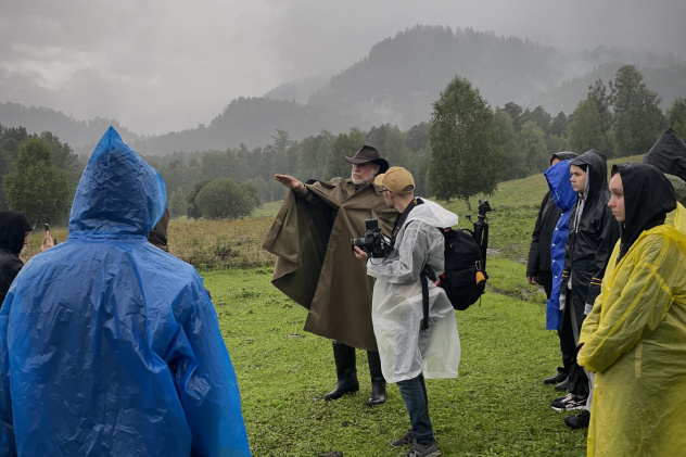 Экспедиция "К Золотому озеру" Экспедиция "К Золотому озеру"