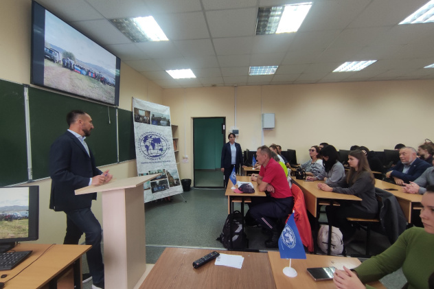 Встреча с Д.В.Алексеевым Встреча с Д.В.Алексеевым