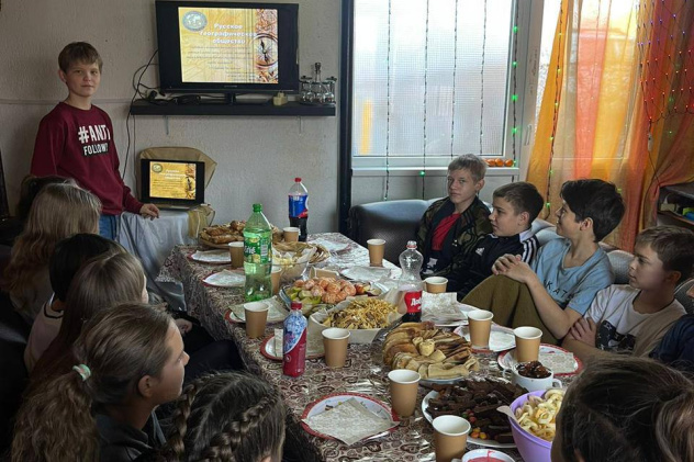 Активисты на чаепитии