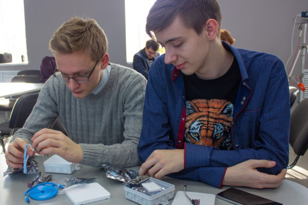 мбу молодежный центр