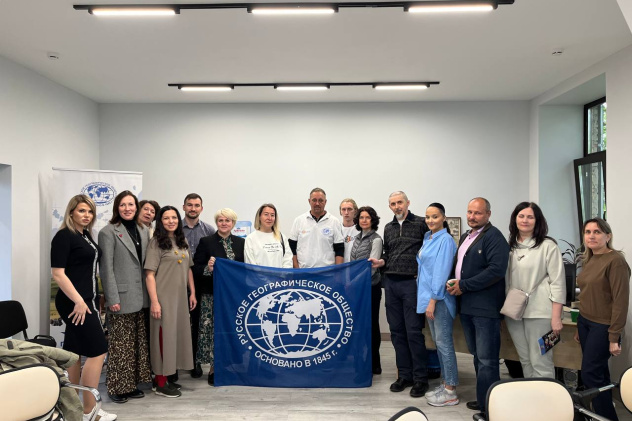 Александр Бондарь