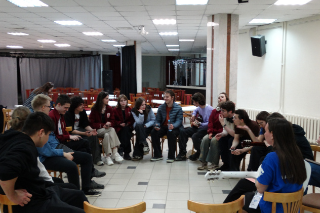 Музыкальная часть вечера с гитарами