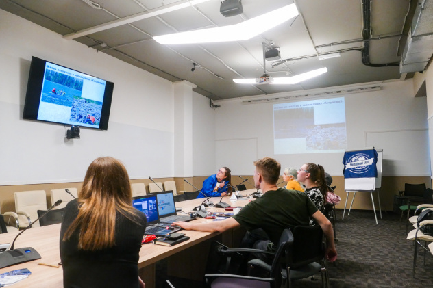 Автор: Молодежный клуб РГО "Компас" Автор: Молодежный клуб РГО "Компас"