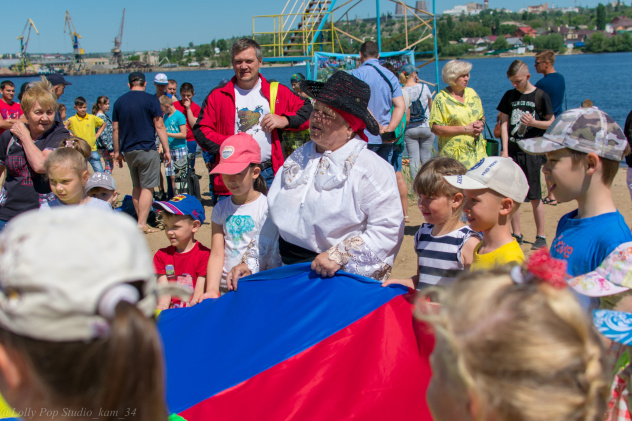 "Байдарки рулят" "Байдарки рулят"