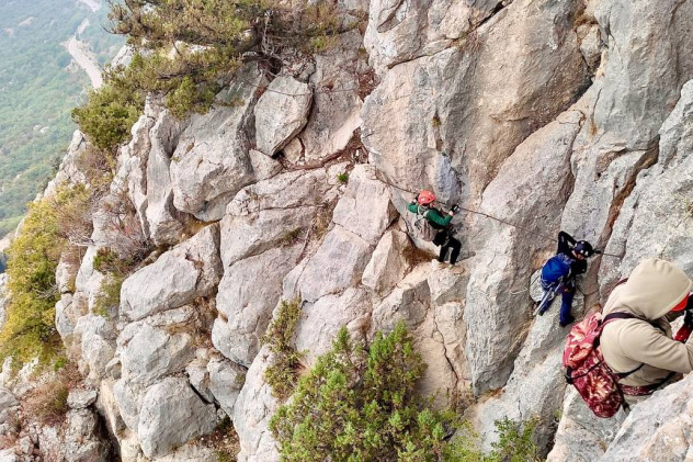СКАЛЬНОЕ ПУТЕШЕСТВИЕ БАТИЛИМАН - ЛАСПИНСКИЙ ПЕРЕВАЛ. СКАЛЬНОЕ ПУТЕШЕСТВИЕ БАТИЛИМАН - ЛАСПИНСКИЙ ПЕРЕВАЛ.