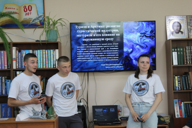 Полина Воронова