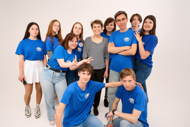 Ирина Митюшина с командой активистов и экспертов владимирского Молодёжного клуба РГО Ирина Митюшина с командой активистов и экспертов владимирского Молодёжного клуба РГО