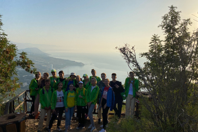 участники профильной смены