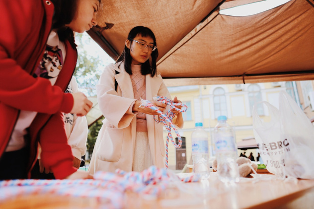 Мастер-класс по заязыванию узлов от студентов ГГФ ТГУ