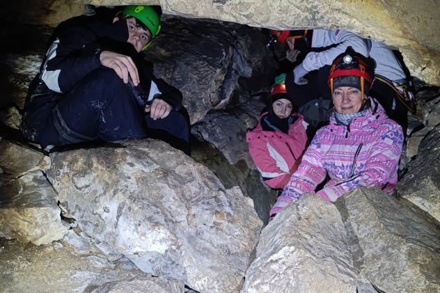 Спуск в Огненную пещеру