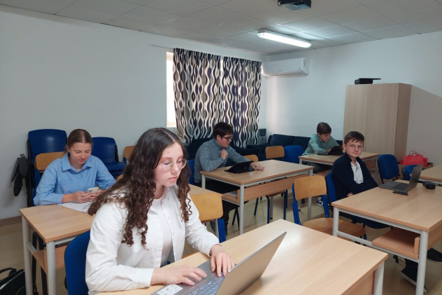 Участники онлайн-олимпиады, посвященной Дню космонавтики.