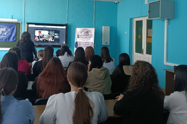 Накануне Географического диктанта видеомост объединил отделения РГО Армавира и Ненецкого автономного округа Накануне Географического диктанта видеомост объединил отделения РГО Армавира и Ненецкого автономного округа