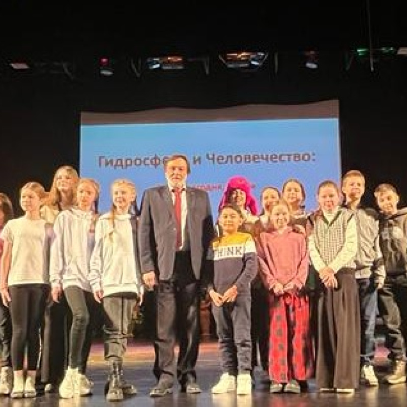 Встреча школьников СВАО с доктором биологических наук Уникальная встреча состоялась в Молодежном клубе РГО "Очарованный странник" с ученым-биологом