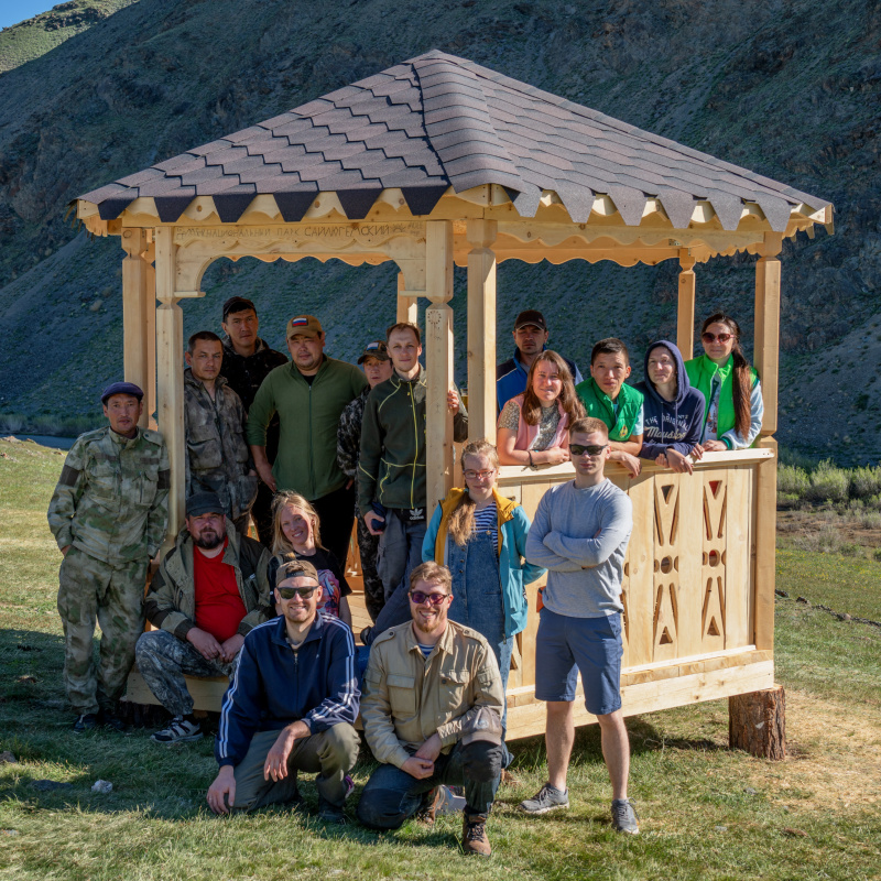 Команда волонтеров и сотрудников Сайлюгемского нацпарка Команда волонтеров и сотрудников Сайлюгемского нацпарка