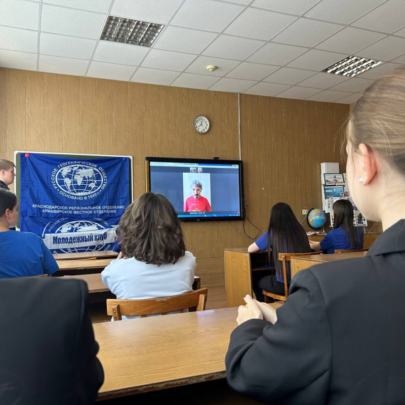 Кинолекторий и встреча с историком-реконструктором Игорем Андриановым Кинолекторий и встреча с историком-реконструктором Игорем Андриановым