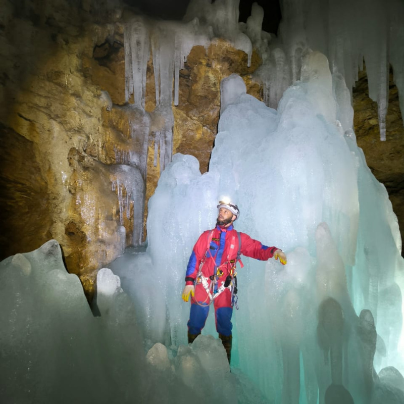 Спелеотуристы Спелеотуристы