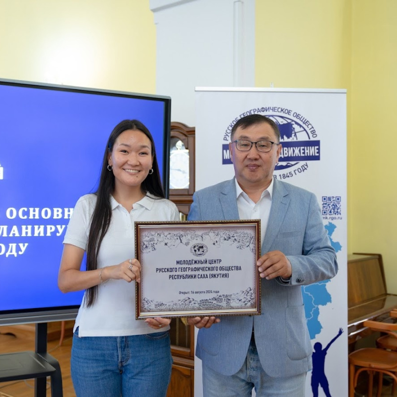 Дмитрий Попов