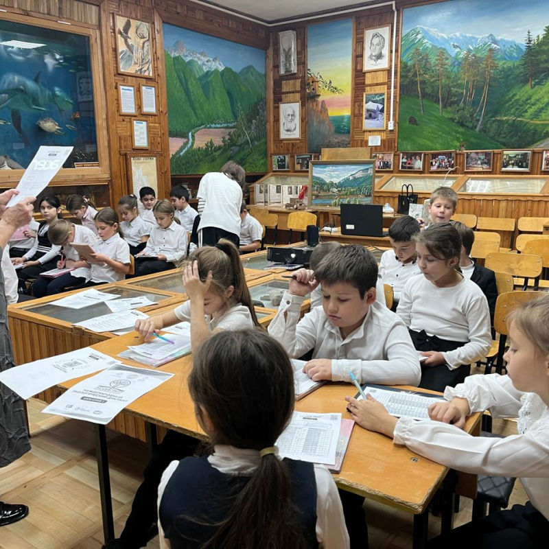 Участники экологического диктанта