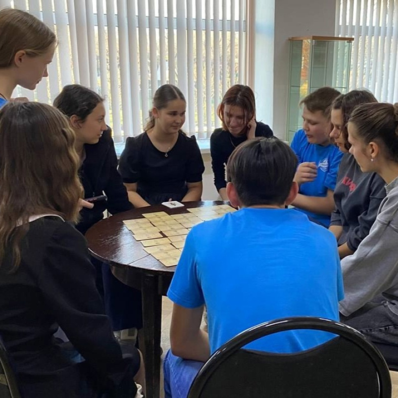 Участники турнира по настольным играм