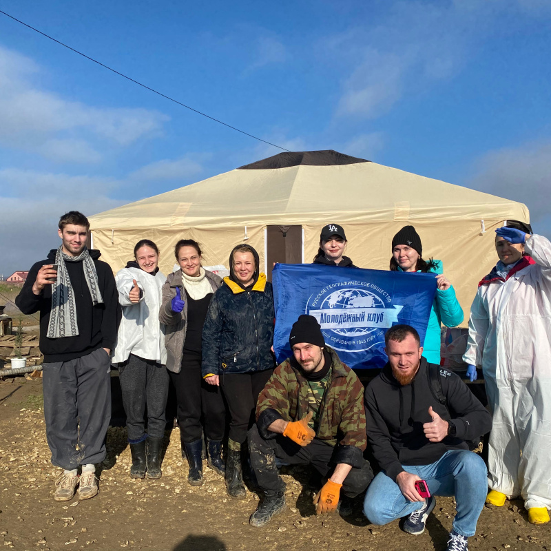 Руководители МК РГО "Импульс" и "Норд-Ост" в штабе "Дельфины" п.Волна Темрюкского района