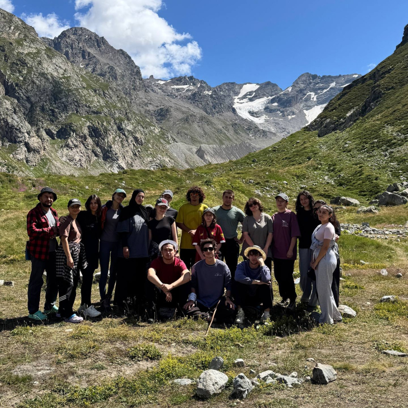 Ислам Шогенов Ислам Шогенов