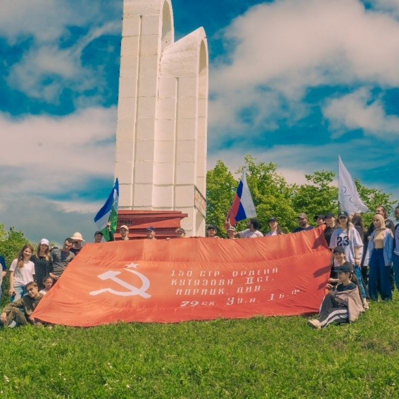 Ислам Шогенов Ислам Шогенов