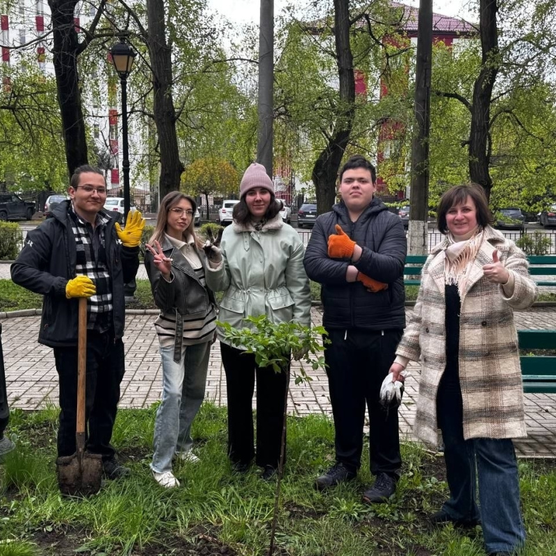 День Земли в Молодежном клубе "Компас Донбасса" День Земли в Молодежном клубе "Компас Донбасса"