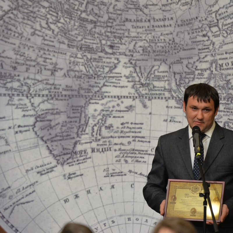 Руководитель воронежского Молодежного клуба РГО на базе Подгоренского лицея имени Н.А.Белозорова Михаил Овчаренко. Руководитель воронежского Молодежного клуба РГО на базе Подгоренского лицея имени Н.А.Белозорова Михаил Овчаренко.