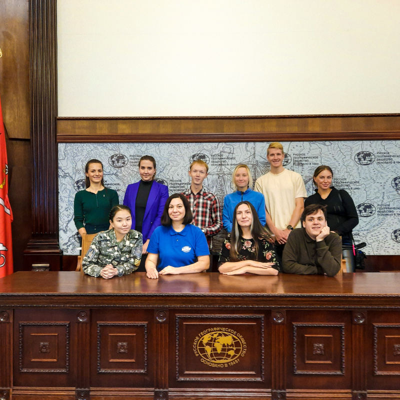 Активисты в штаб-квартире