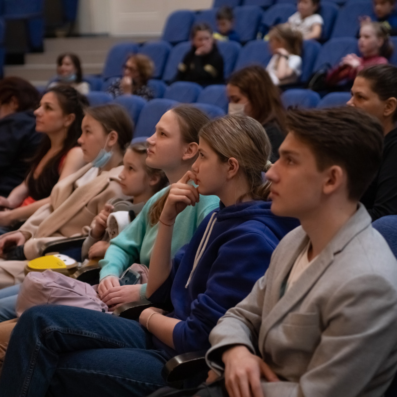 «Белуха. Фильм-восхождение» «Белуха. Фильм-восхождение»